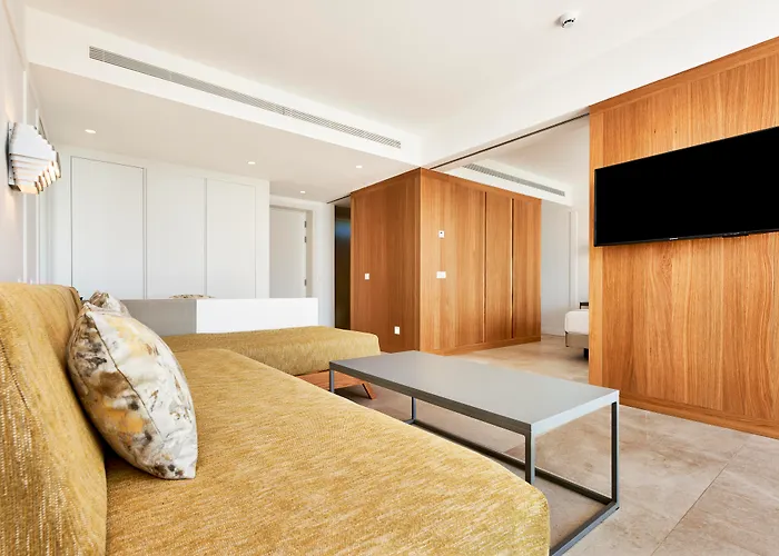 Insotel Punta Prima Prestige Suites&Spa