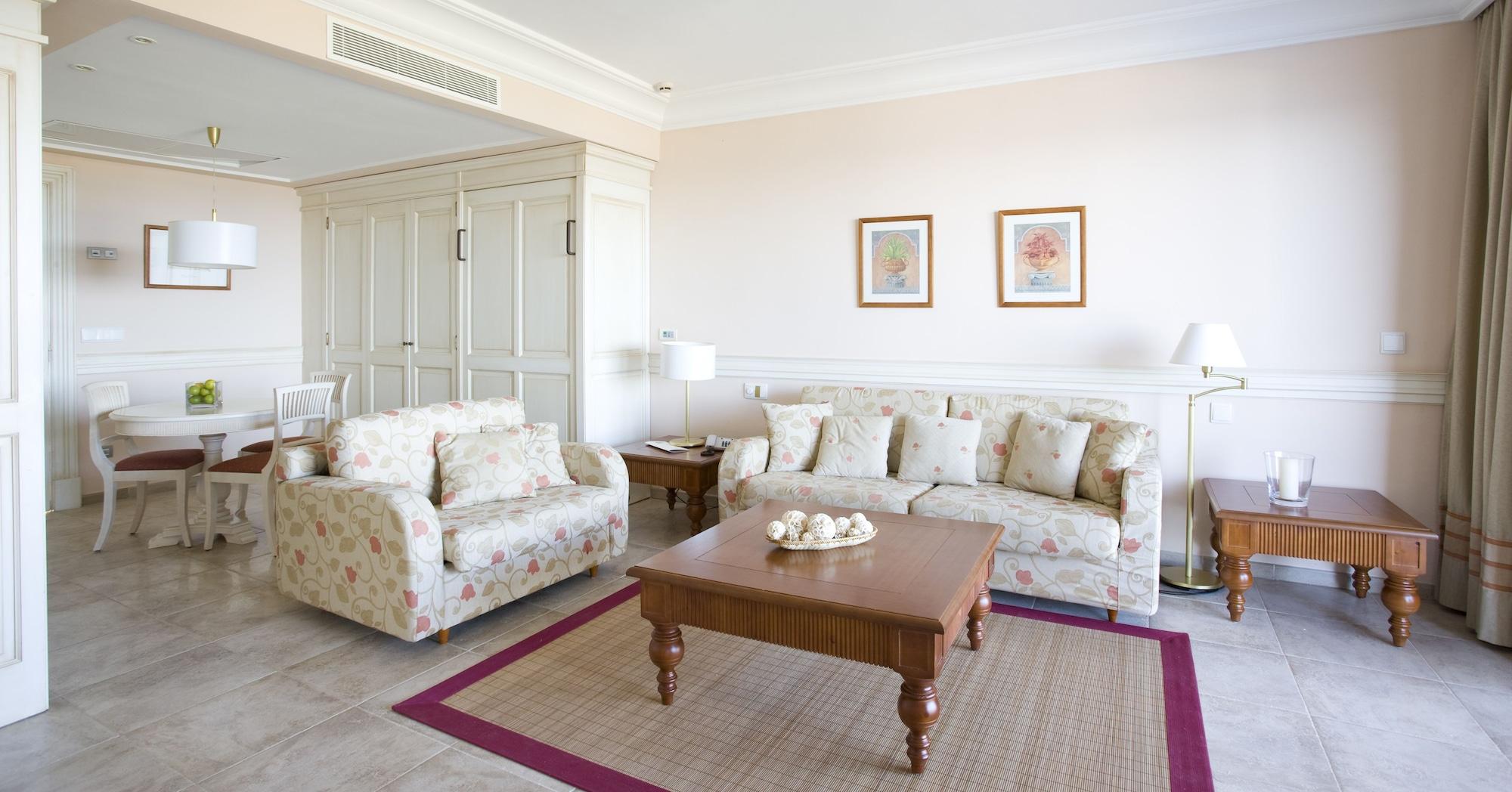 Aparthotel Insotel Punta Prima Prestige Suites&spa Punta Prima (Menorca)