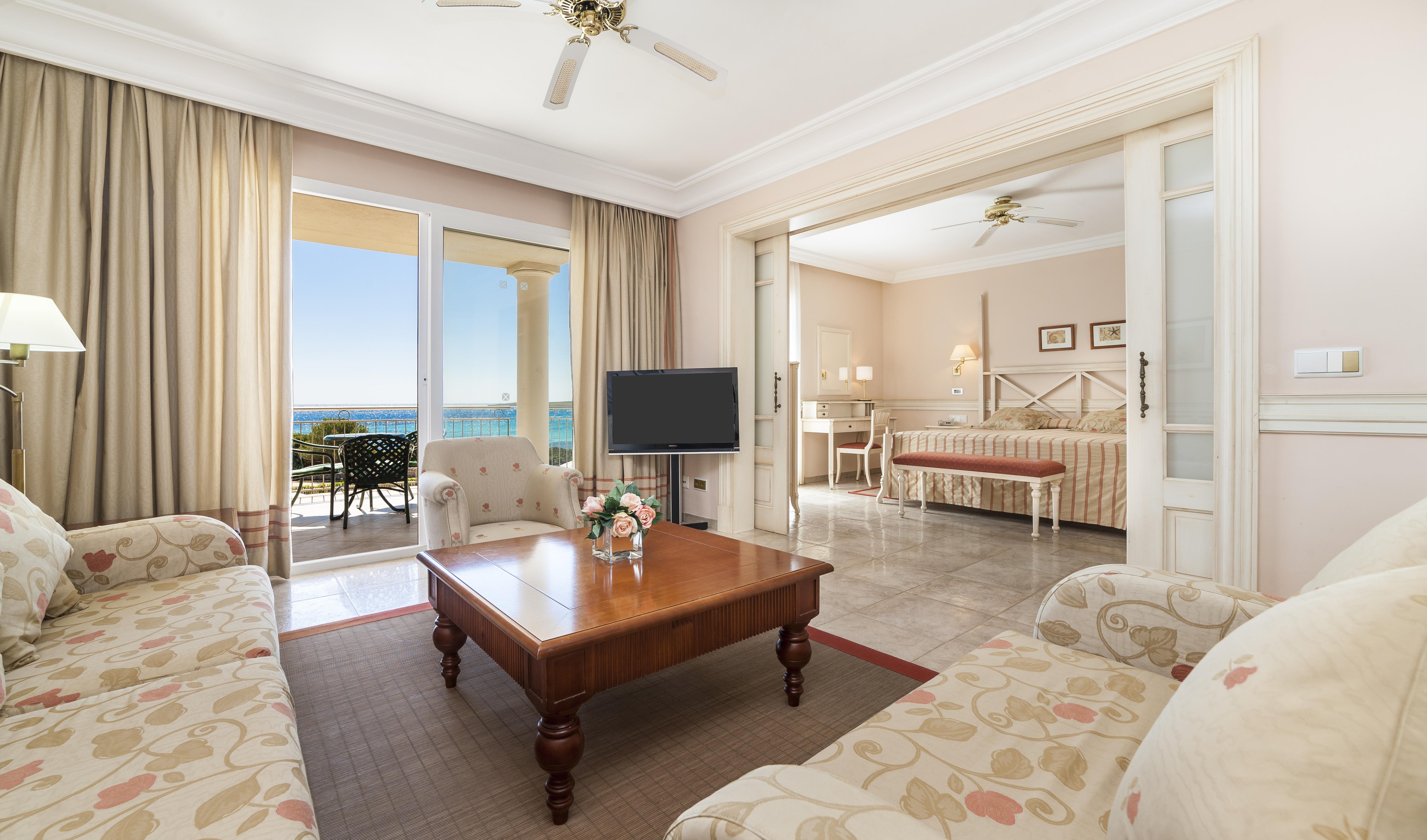 Aparthotel Insotel Punta Prima Prestige Suites&spa 5*